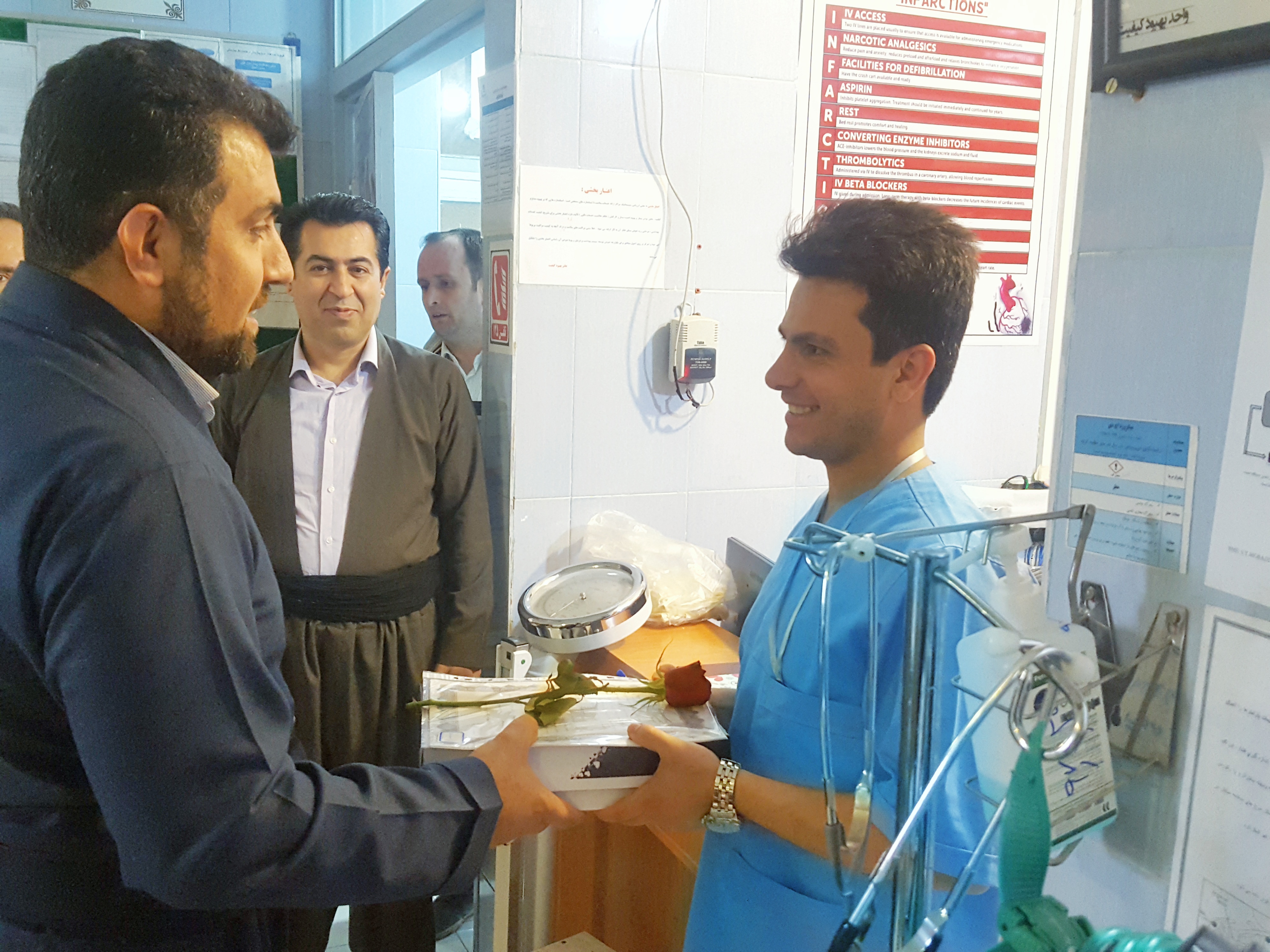 تبریک روز پرستار توسط مدیر شبکه بهداشت و درمان شهرستان پاوه
